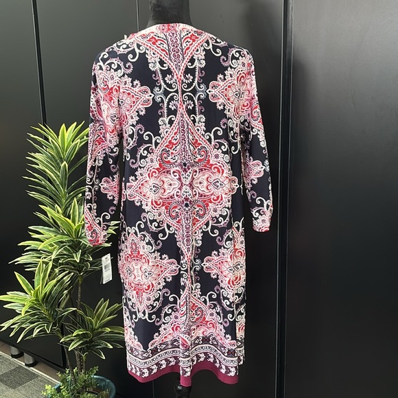 New Directions,Scoopneck,3 quarter sleeve,hip pockets,loose,stretch Navy pattern - Picture 5 of 12